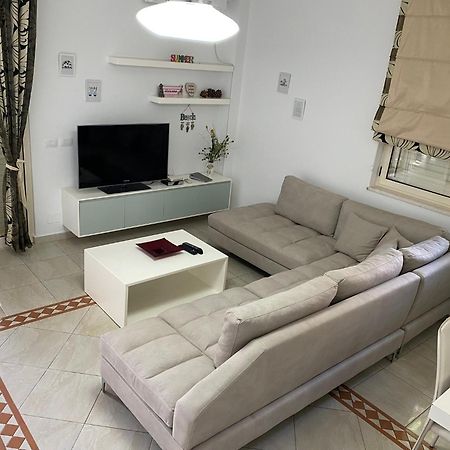 הוילה דורס A Cozy Duplex In The Lalzi Bay מראה חיצוני תמונה